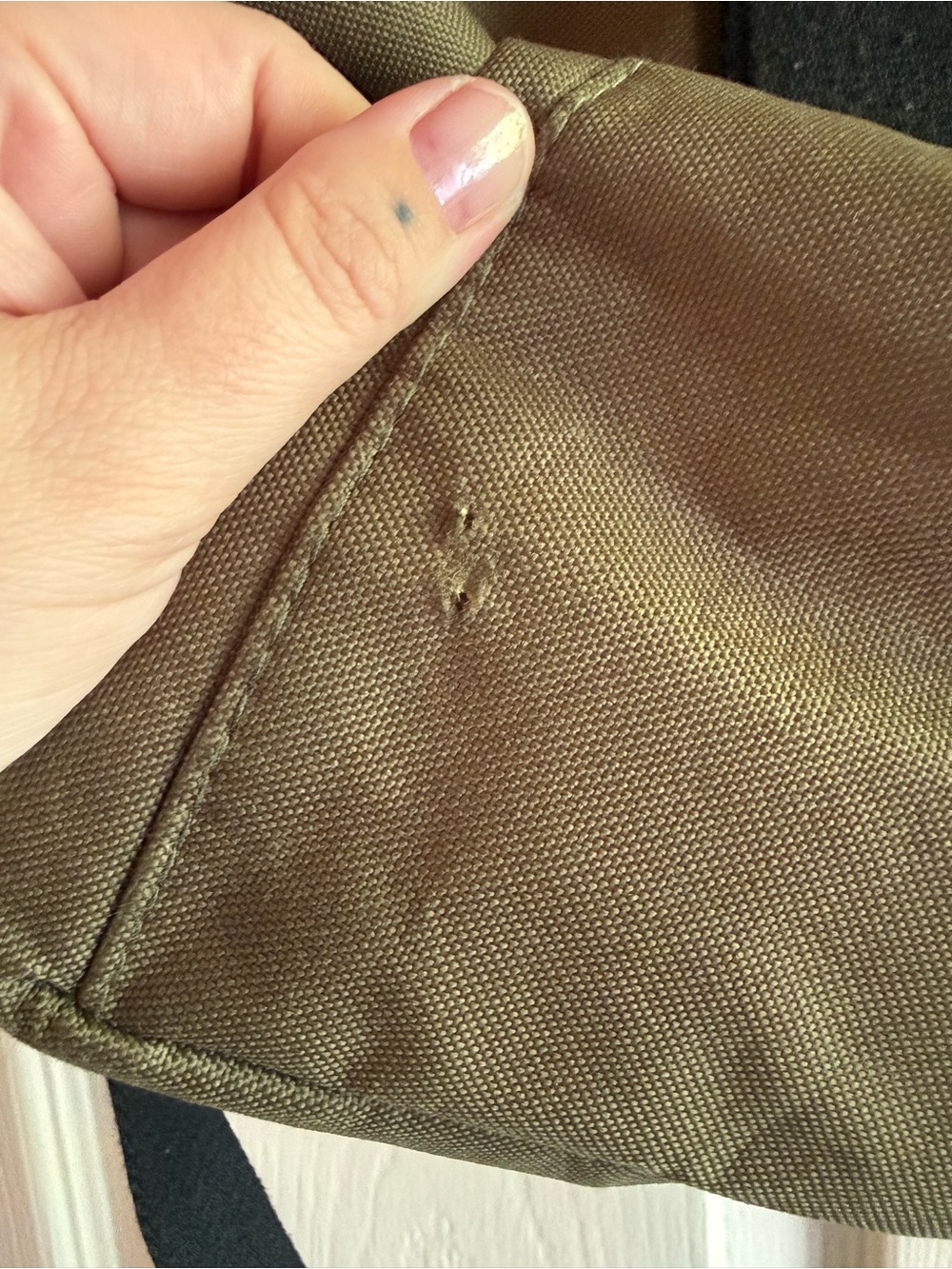 Indigo Anywhere Bag - Olive Green Canvas Tote with Black Straps - Picture 4 of 7